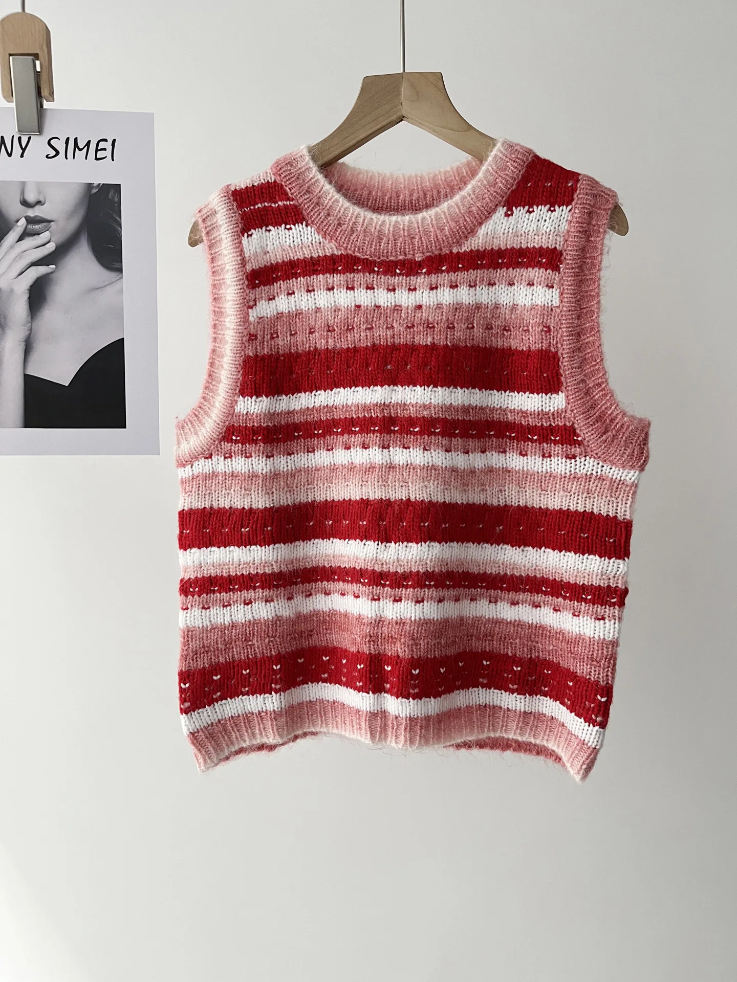 

Gentle versatile slim fit red striped knitted vest women's spring crew neck sweater 077-0201