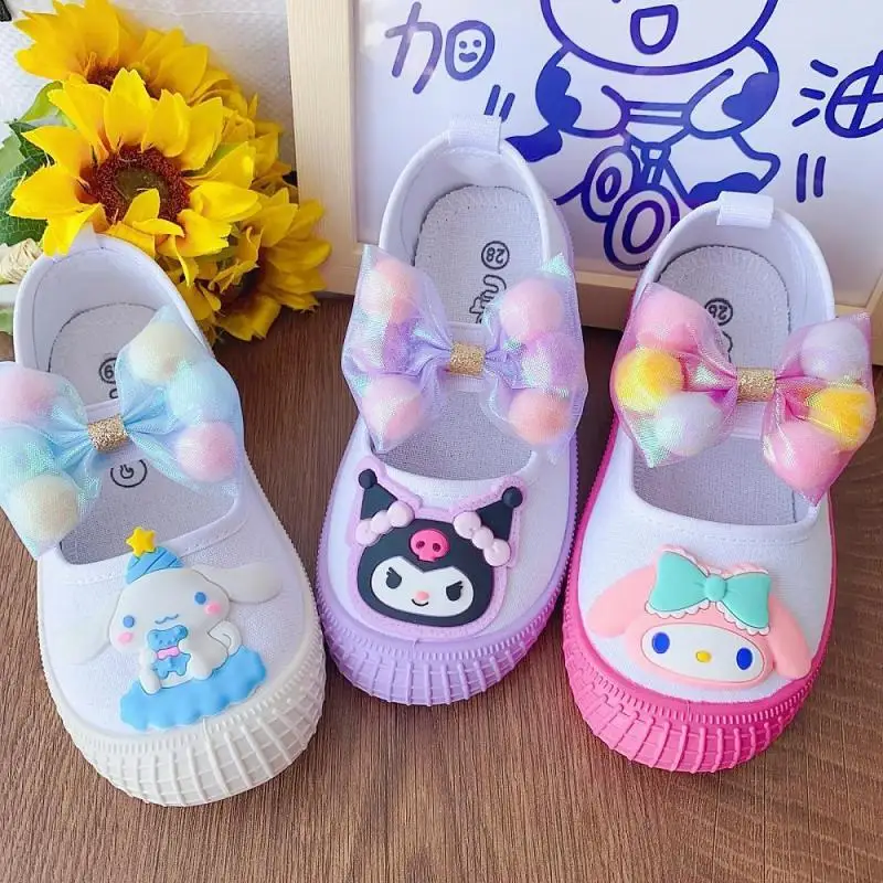 Anime sanios My Melody Kuromi Kids Soft Sole Shoes Comfort Cinnamoroll Girl Indoor Shoes studente Versatile Canvas Cartoon Shoes