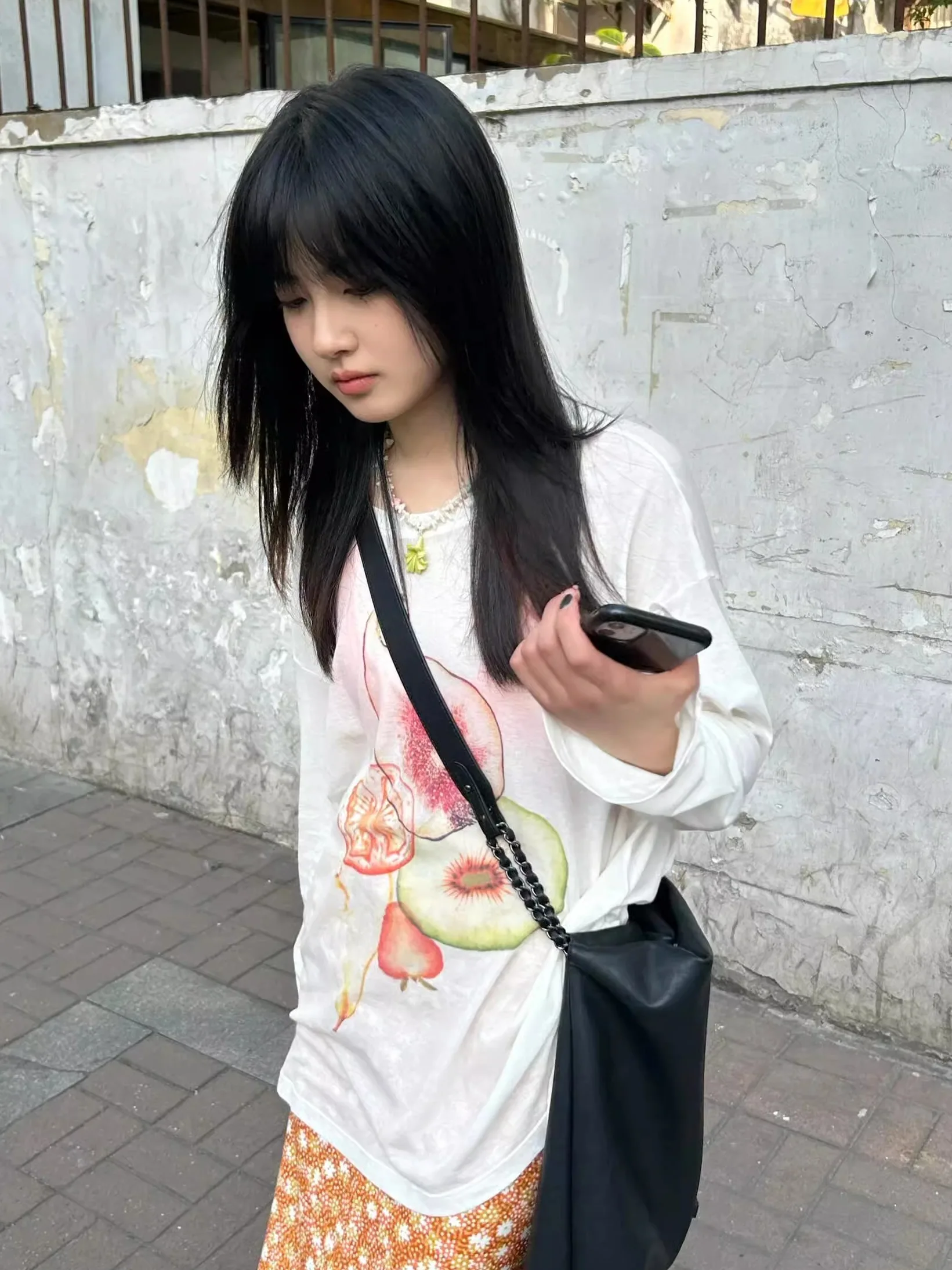 Camiseta larga de algodón puro para mujer, camiseta informal redonda Ne, suave, cómoda, transpirable, con estampado de frutas, capa Base estampada