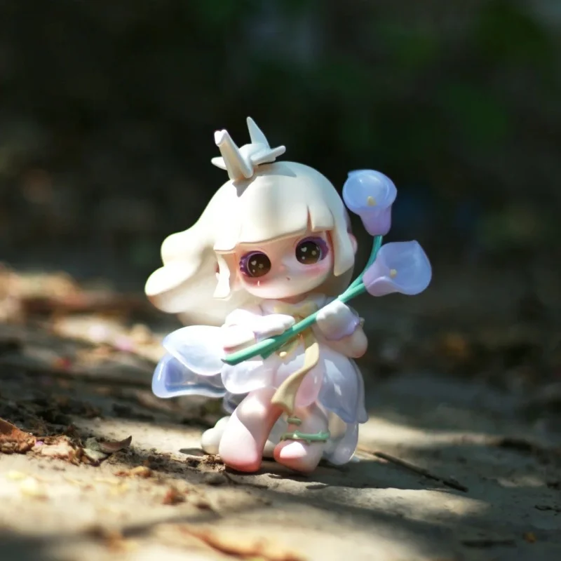 

Liita V2 Embrace Fantastic Adventure Blind Box Модная модель куклы Милый настольный орнамент Фигурка Таинственный подарок для коллекционеров