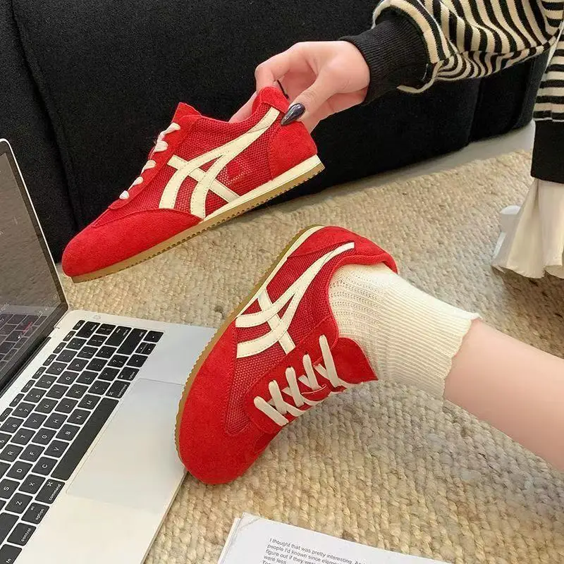 Women's Versatile Flat White Shoes Spring/Summer Sports Casual Footwear Popular New Design Comfortable