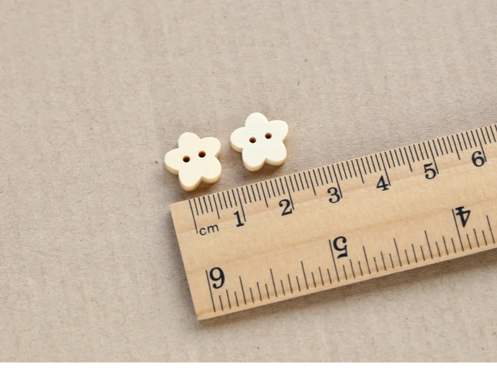 100pcs/lot Size:12mm (0.48") Flower Shape Wooden Buttons Bulk Button for Children Sewing Accessories,wholesale(SS-442) - view 5