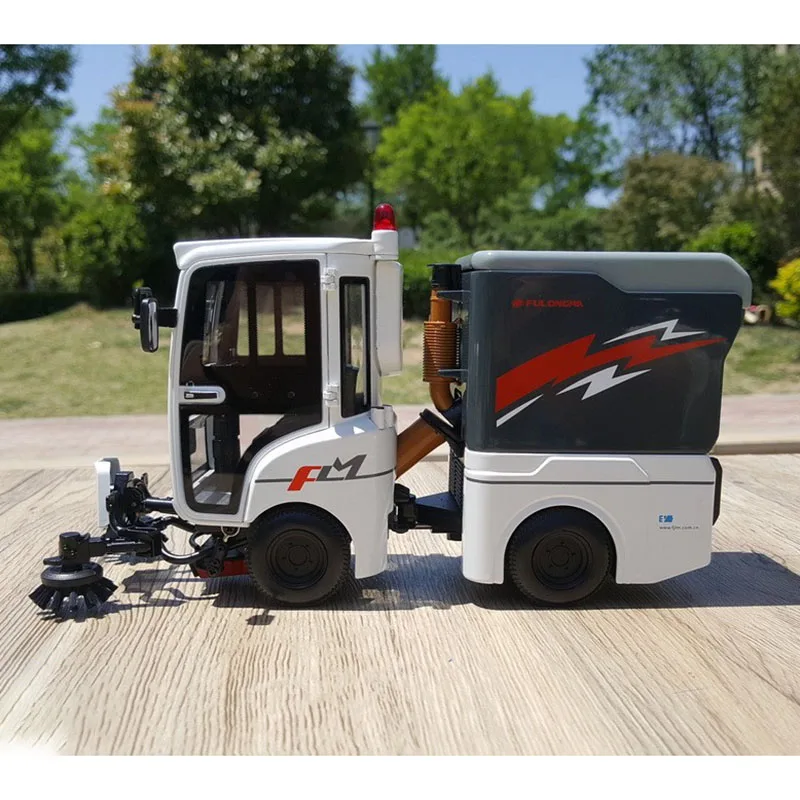 Diecast 1:18 Scale Fulongma Articulated Road Sweeper Alloy Sanitation Vehicle Model Collection Souvenir Display