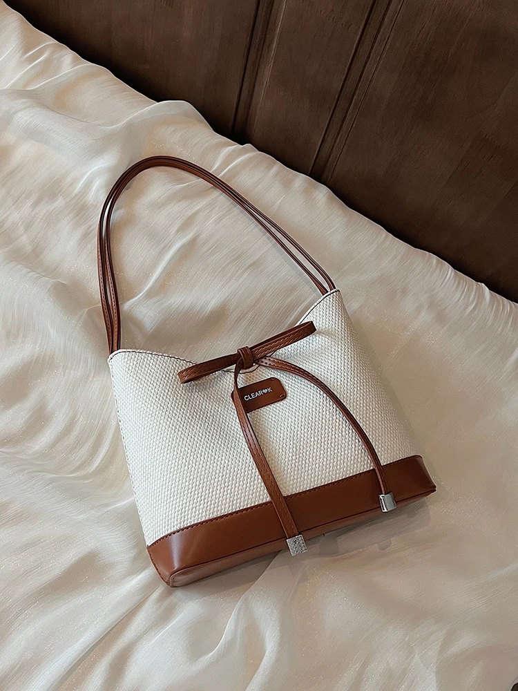 Trend Chic Contrast… - image