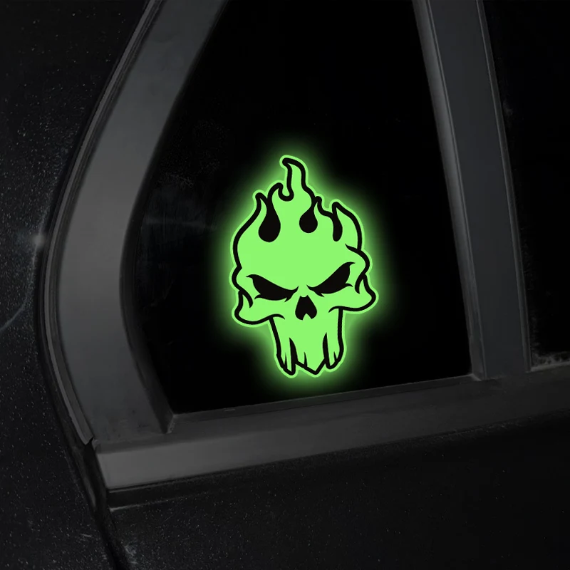 

1PC Skull Head Motorcycle Glow Stickers Funny Motorbike Fuel Tank Fairing Electric Scooter Car Window Glow-in-the-dark Decals