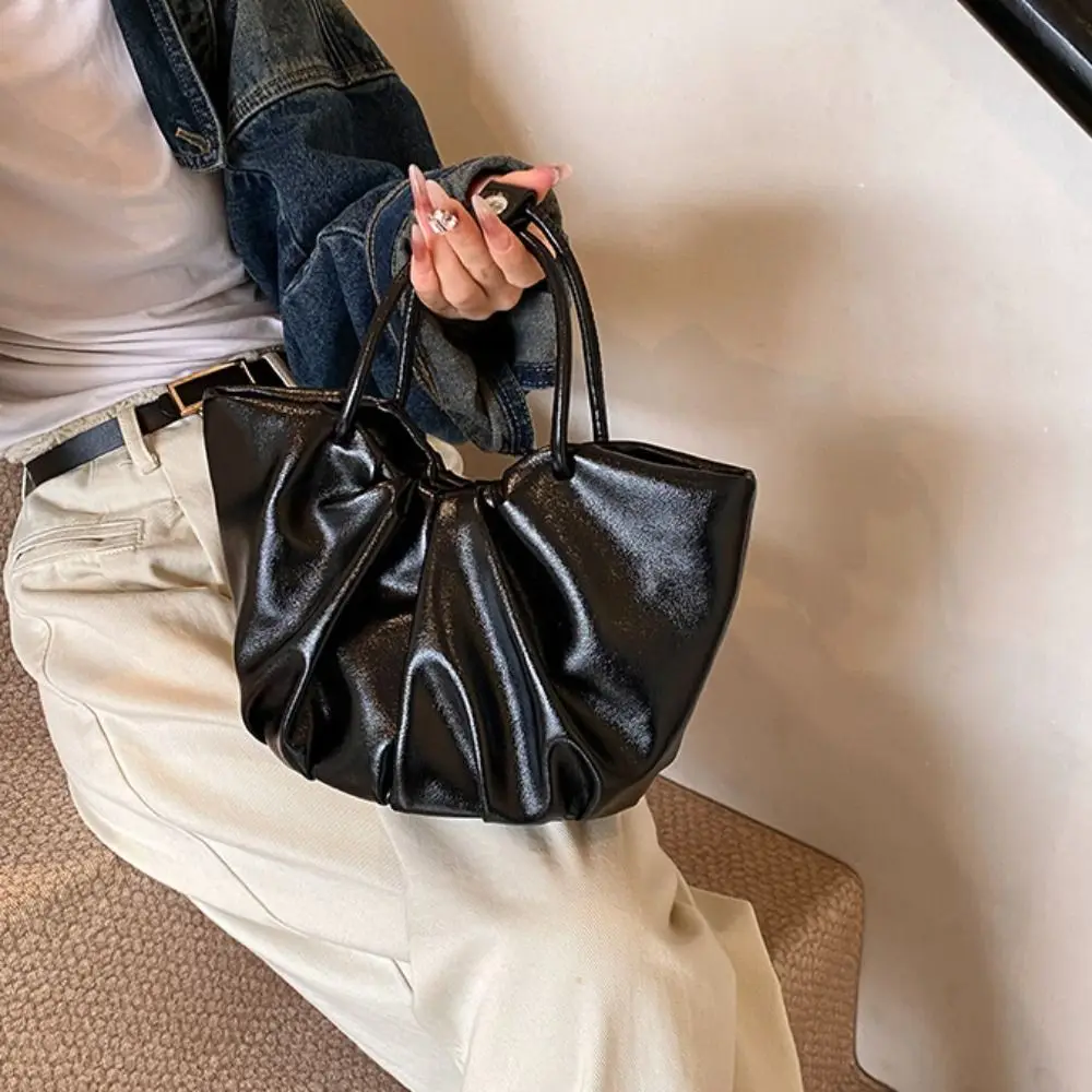 

Portable Vintage Oil Wax Leather Handbag Classic Fold Retro Dumpling Bag Top-handle Minimalist Commuting Shoulder Bag Women