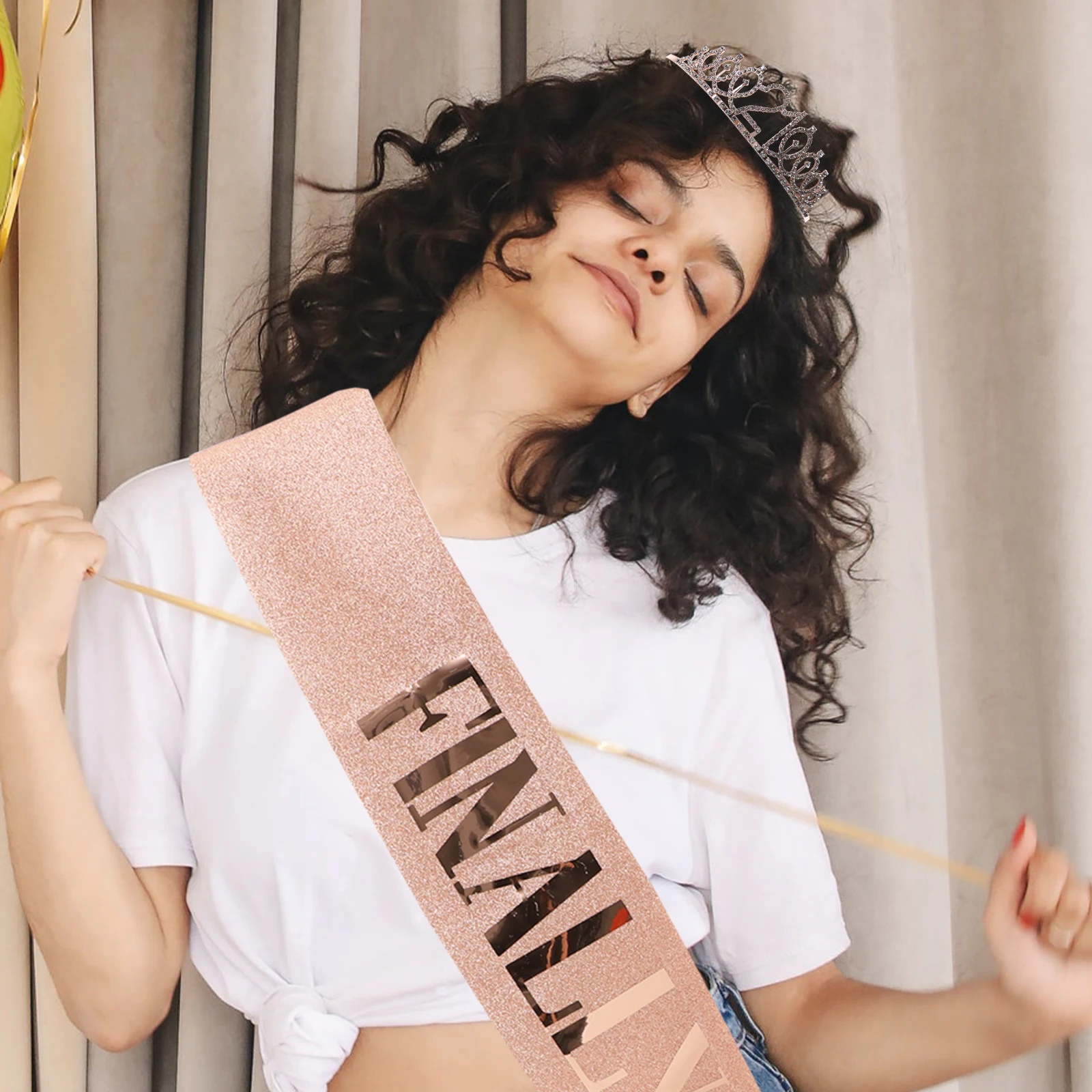 

Birthday Party Etiquette Belt Sash Tiaras Crystal Crown Gold Powder Cloth Supplies Women Girls 21st Decorations Photography