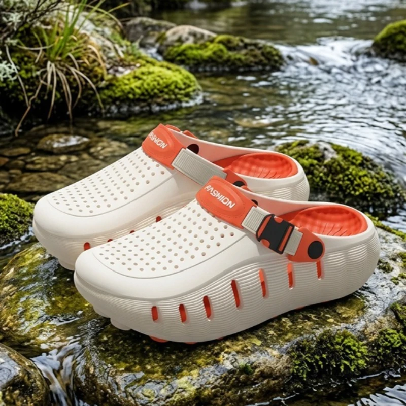 Fashion Clogs For Women Men Indoor Outdoor EVA Platform Shoes Couples Leisure Sandals Men Anti Slip Summer Beach Slippers