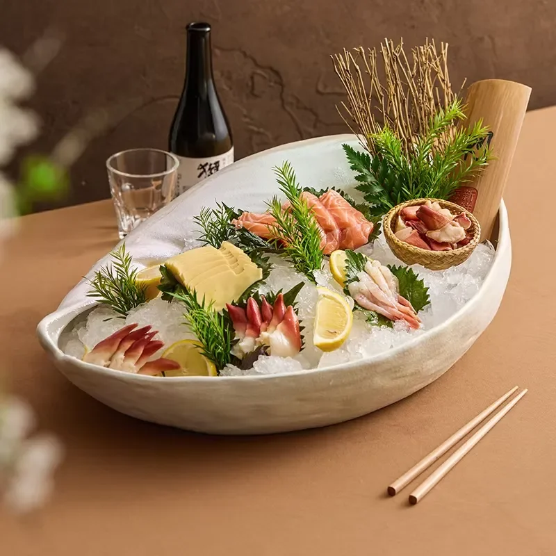 White Surface Classic Hotel Restaurant Cutlery Set Ceramic Soup Plate Salad Fruit Borscht Fish Serving Tray Party