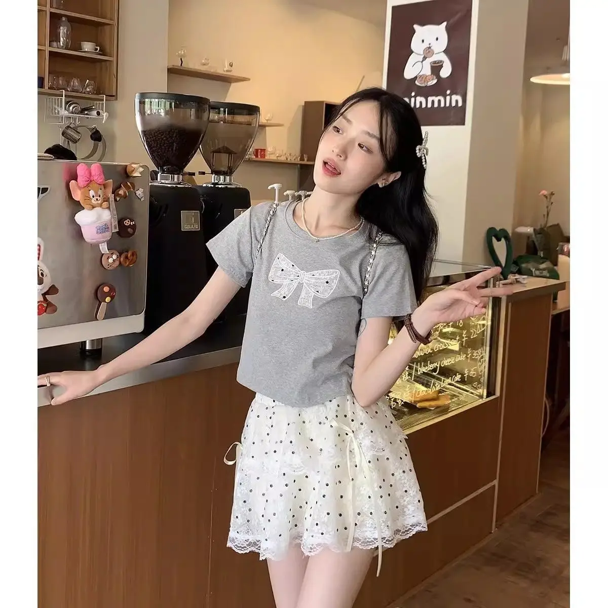 

Летний новый женский комплект: футболка с коротким рукавом и юбка-кейк с высокой талией, повседневный корейский стиль, двухсекционный комплект в стиле фишинг.