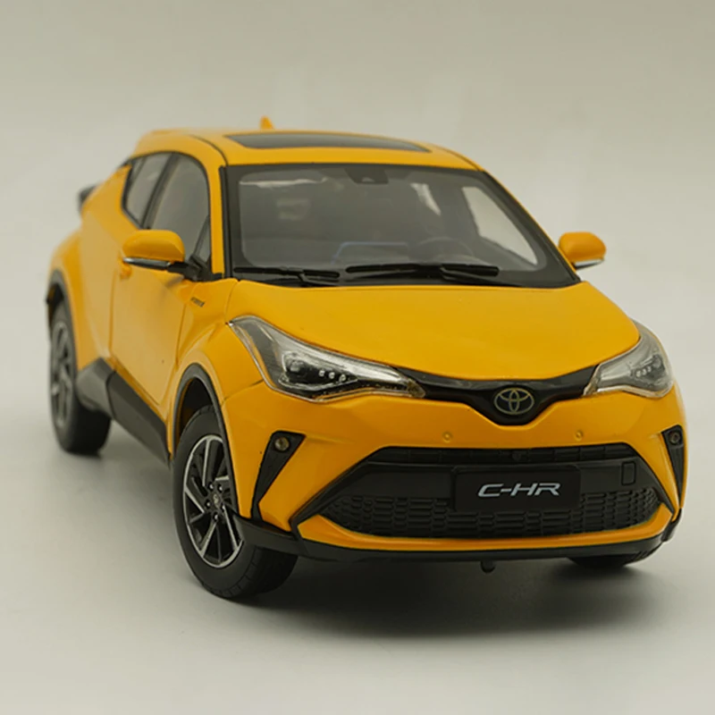 1:18 Scale Diecast Alloy C-HR CHR TOYOTA SUV Toys Cars Model Classics Nostalgia Adult Collectible Souvenir Gifts Static Display