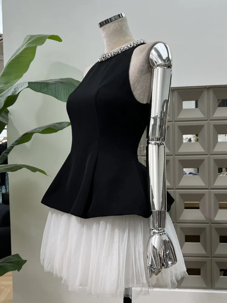 فستان DFDG للسيدات لربيع وصيف 2025 مُزين بقطع القماش شفافة بدون أكمام ورقبة دائرية وحاشية متدرجة فستان كاجوال مصمم #2