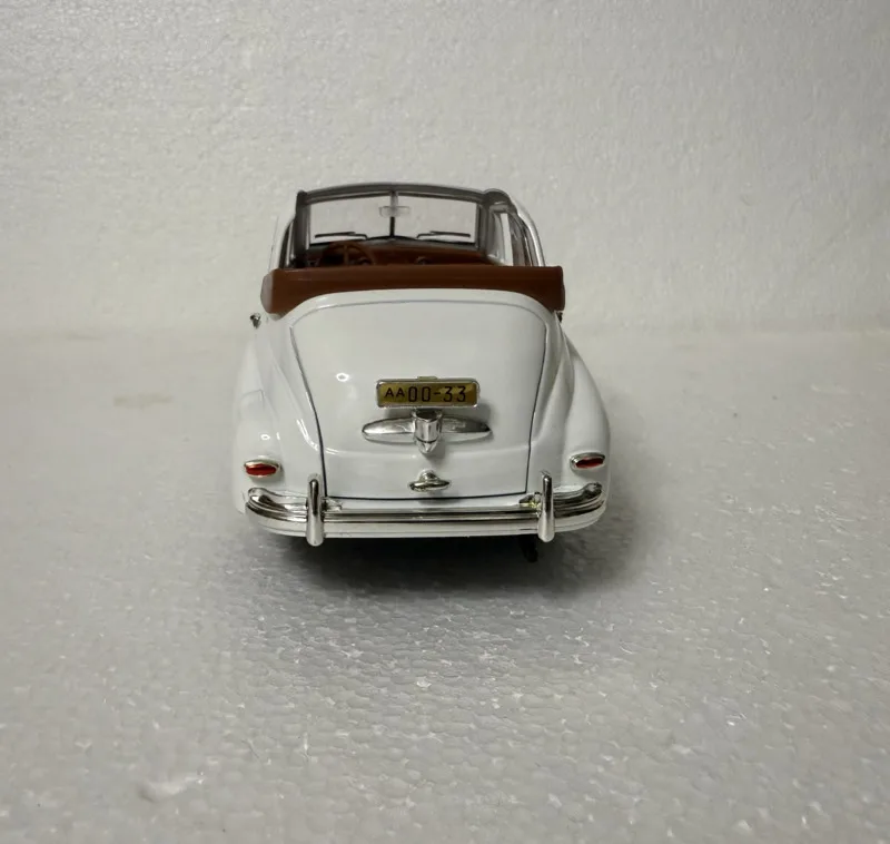 Kleine Kuisheid Op Voorraad 1/24 Nieuwe Collectie Speciale Prijs Diecast Russische Gash M20 Auto Model Meubels Display Collectie Tos