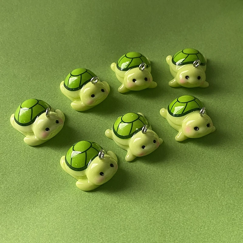 Breloques en résine petite tortue 3D Kawaii, pendentif Animal de dessin animé pour boucle d'oreille, porte-clés, décoration de bricolage, fabrication de bijoux, 10 pièces