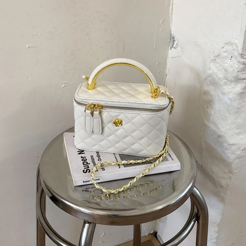

Small Shoulder Bucket Bag For Women Classic Mini Clutches Female Small Square Bag Crossbody Metal Chain Handbag