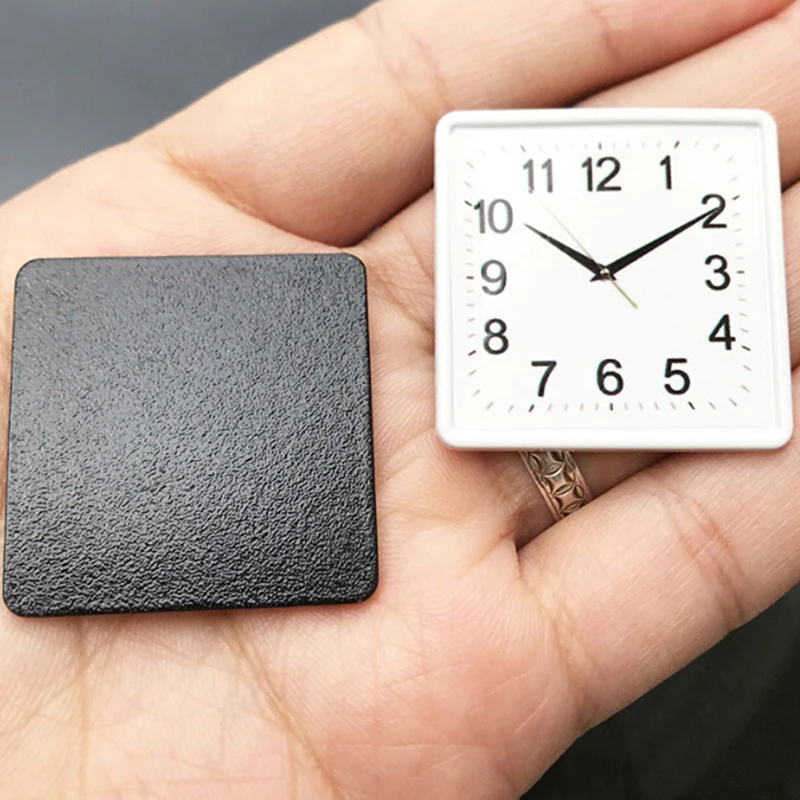 นาฬิกาตุ๊กตาเรซิน1:12ขนาดเล็กติดผนังอุปกรณ์การตกแต่งบ้านของเล่น