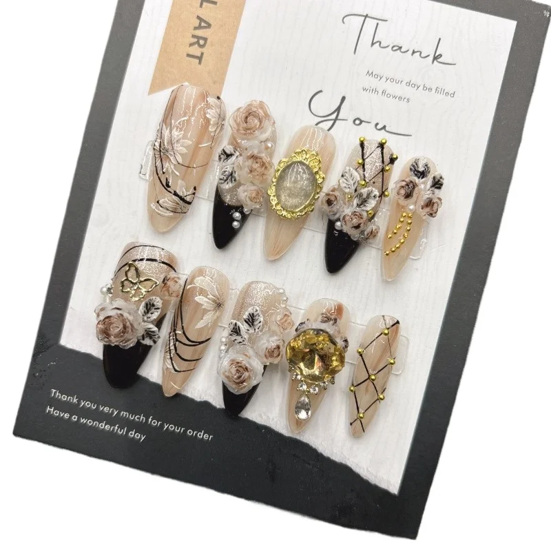 

*Autumn and winter new products Maillard pure hand-worn nail fake nails advanced sense niche white