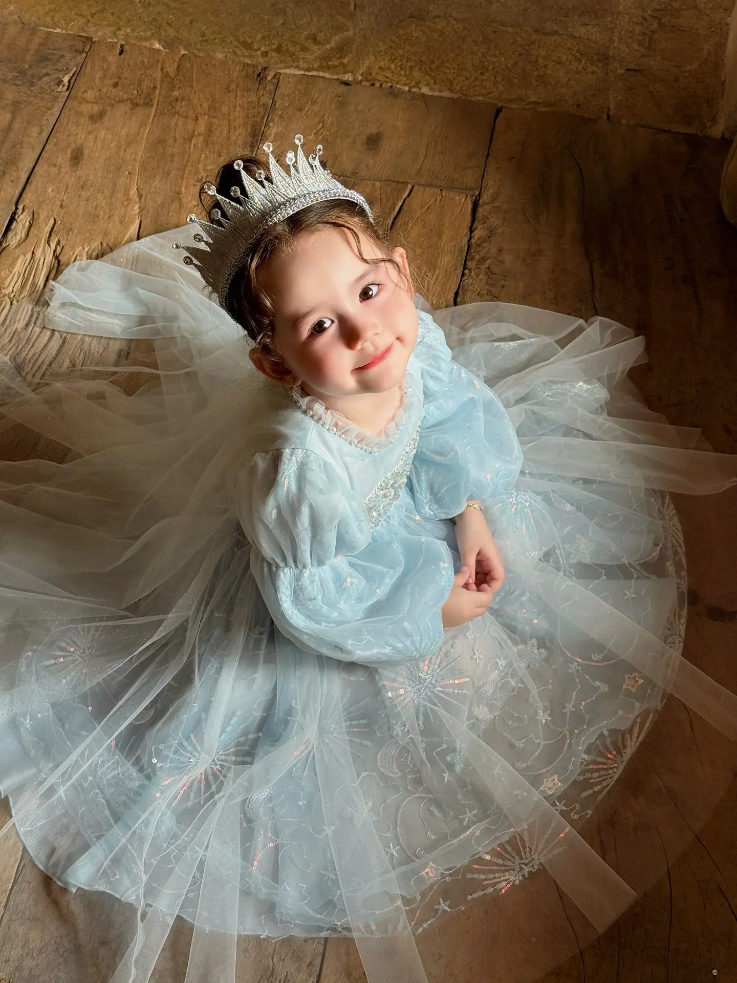 New Fluffy Tulle Dress, Girls' Elsa Princess Performance Gown with Snowflake Cape, Frozen Birthday Outfit