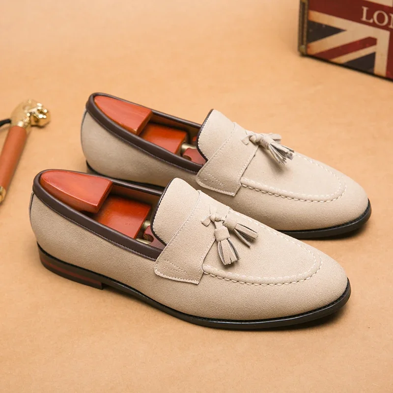 Men Tassels Low Heel Loafers Leisure Walk Suede Moccasins Flats Casual Driving Shoes for Men Soft Sole Designer Male Footwear