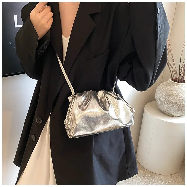 

Faionable Silver Chain Crossbody Bag Women's Single oulder Bag Underarm Bag LinJ Trendy Small Handbag for Casual