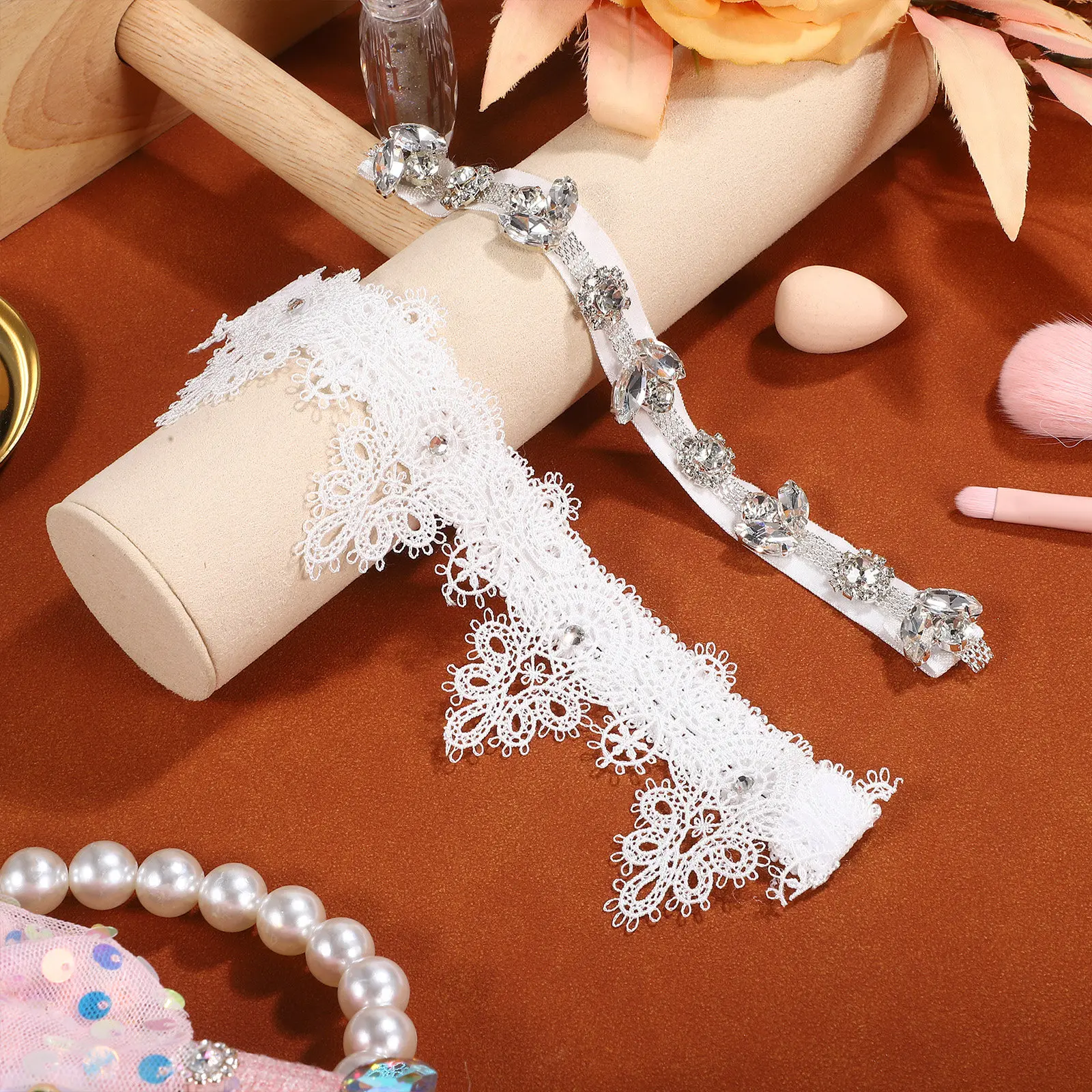 2Pcs Elastic Lace Wedding Garter Set with Crystal Rhinestones Adjustable for Brides Bridesmaids Plus Size Comfort Fit Bridal