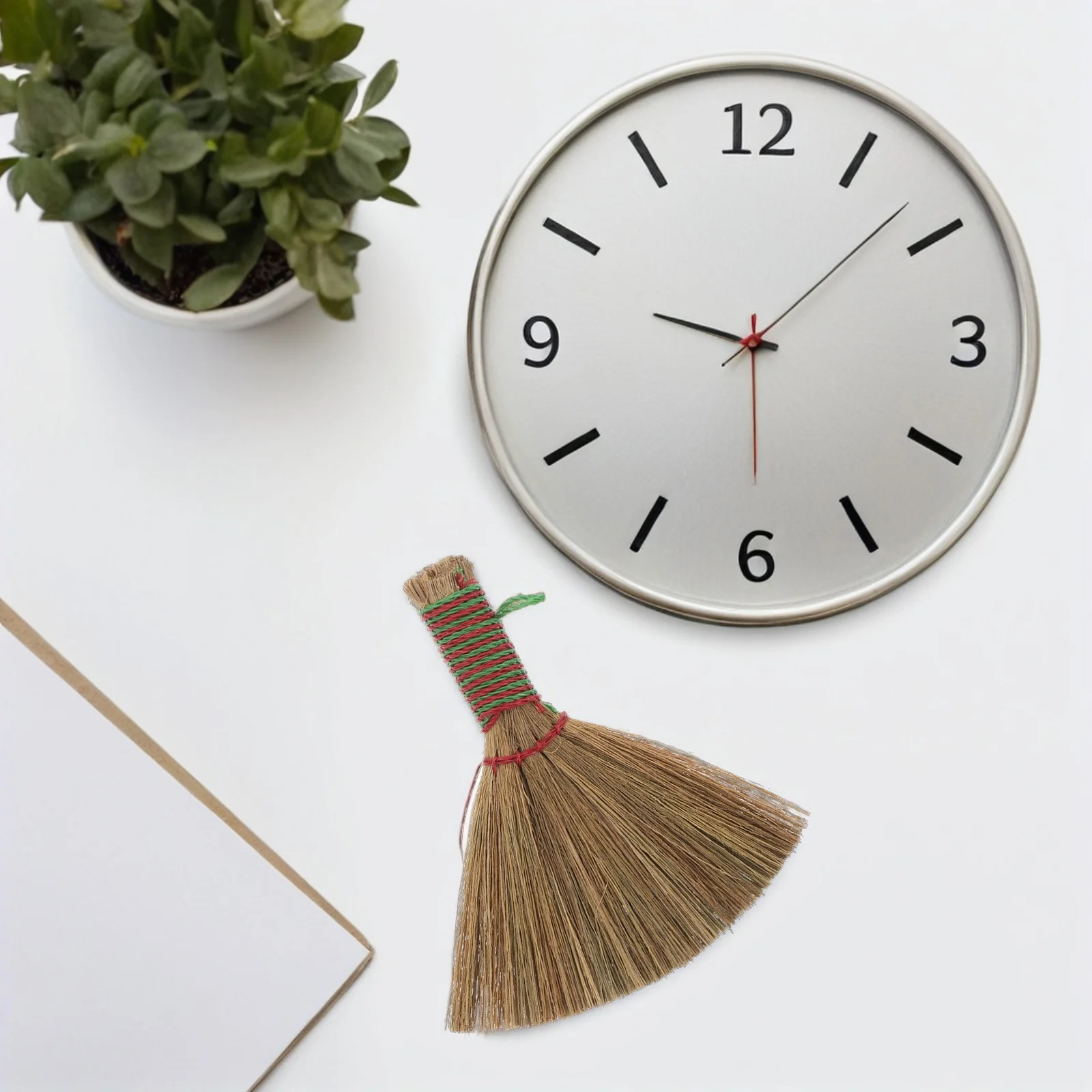 

2Pcs Miscanthus Cleaning Brush Mini Desktop Broom Natural Material Fireplace Tabletop Kids Tiny Whisk Car Small Hand Broom