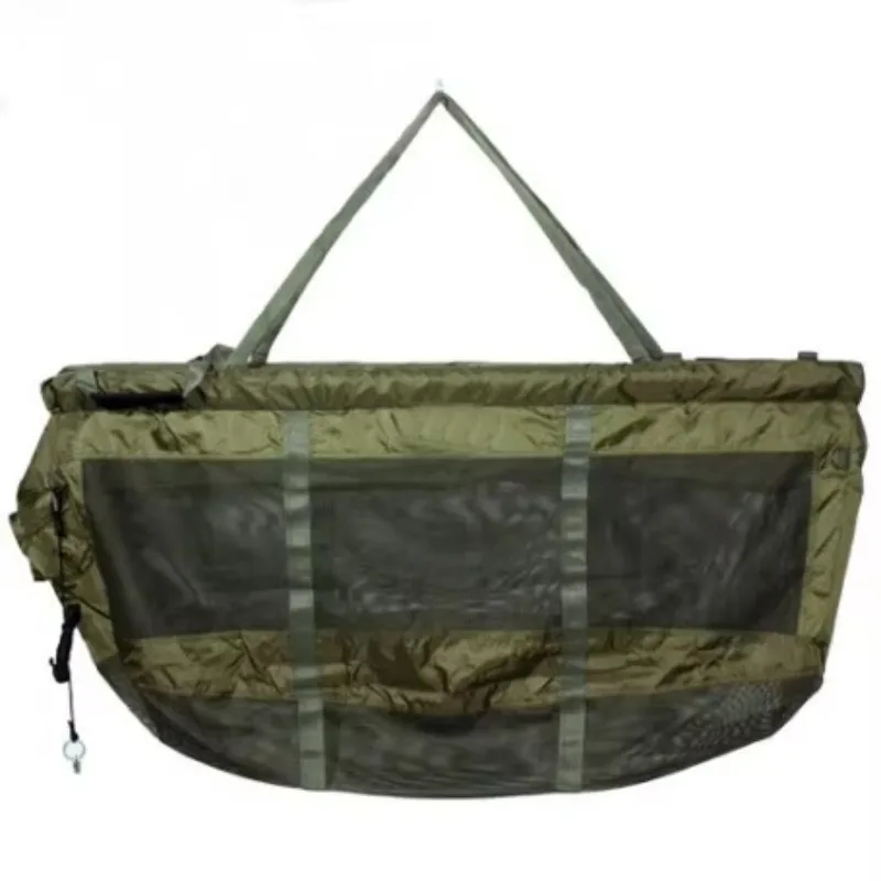 

Green floating weighing bag with quick drain net and safety zipper for safe handling of fish