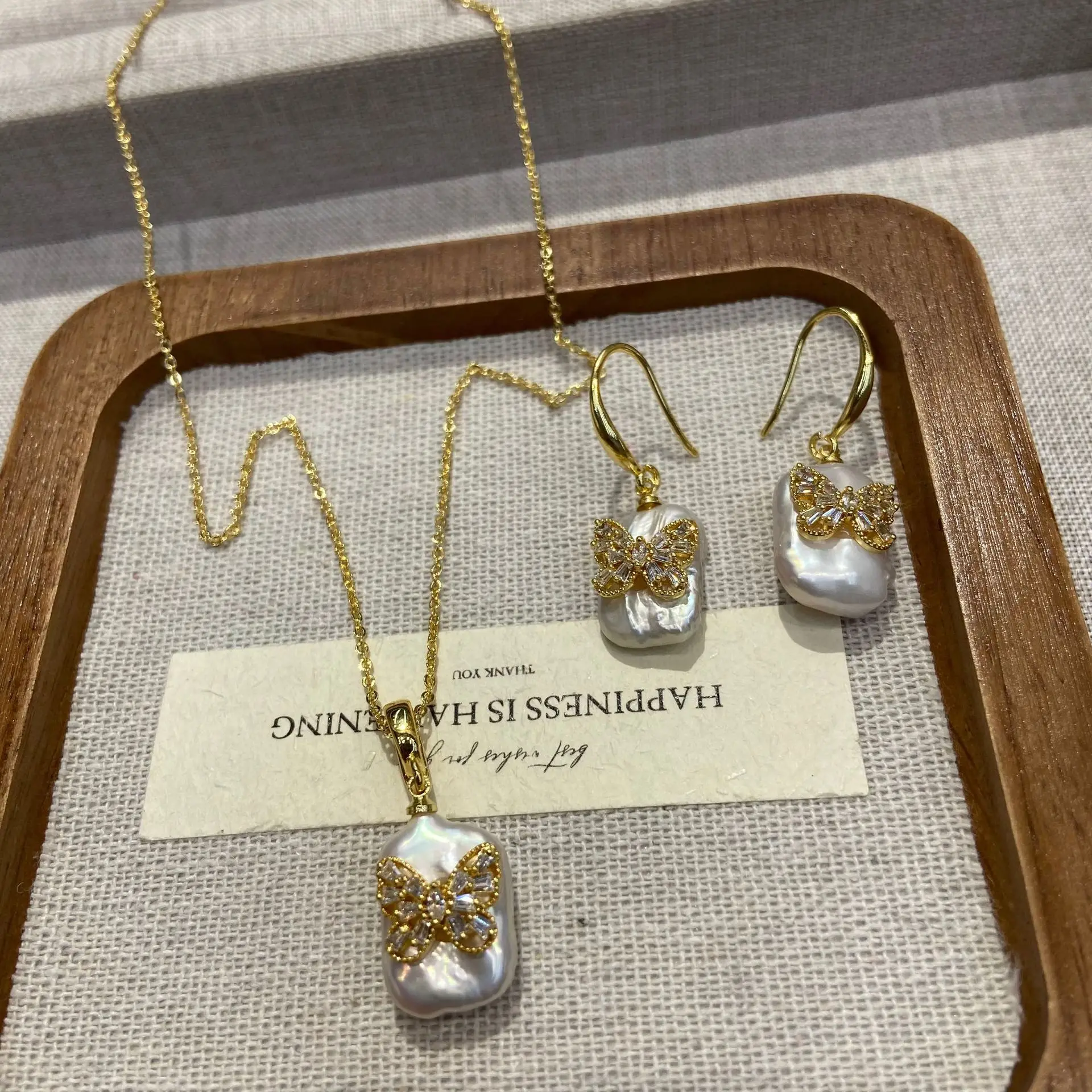 

Women's Natural Baroque Love Heart Bow Necklace S925 Earrings Set