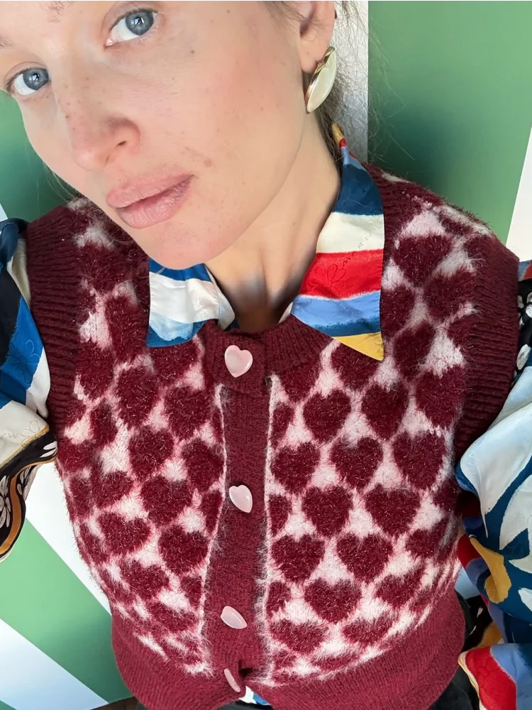 

Knitted Red Heart Shaped Vest Sweater Waistcoat Single Breasted Slim Fit Sleeveless Knitwear Warm Tank Top Women's Clothing New