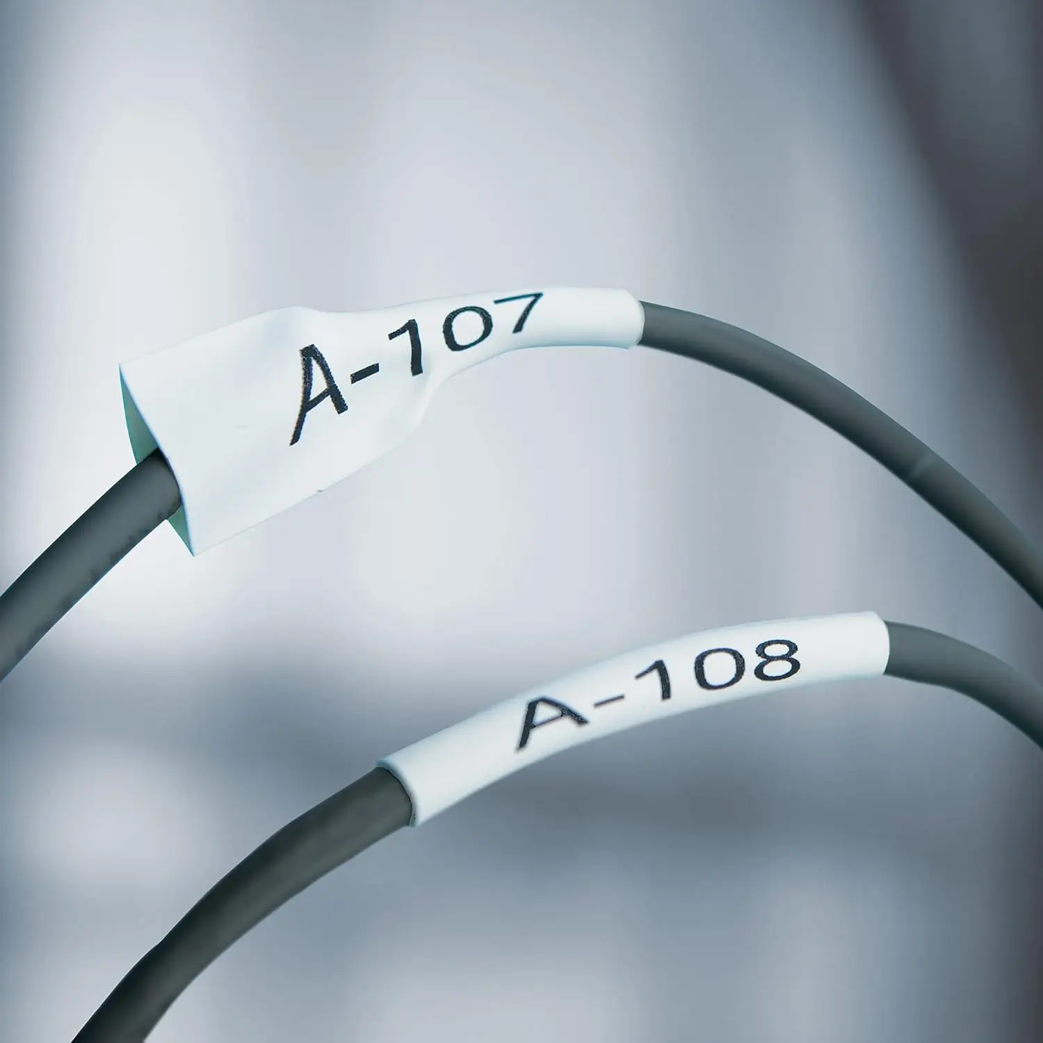 

Industrial Rhino Label Manufacturer Printer color ribbon 3/4 "tube white/black print industrial heat shrinkable tube label tape