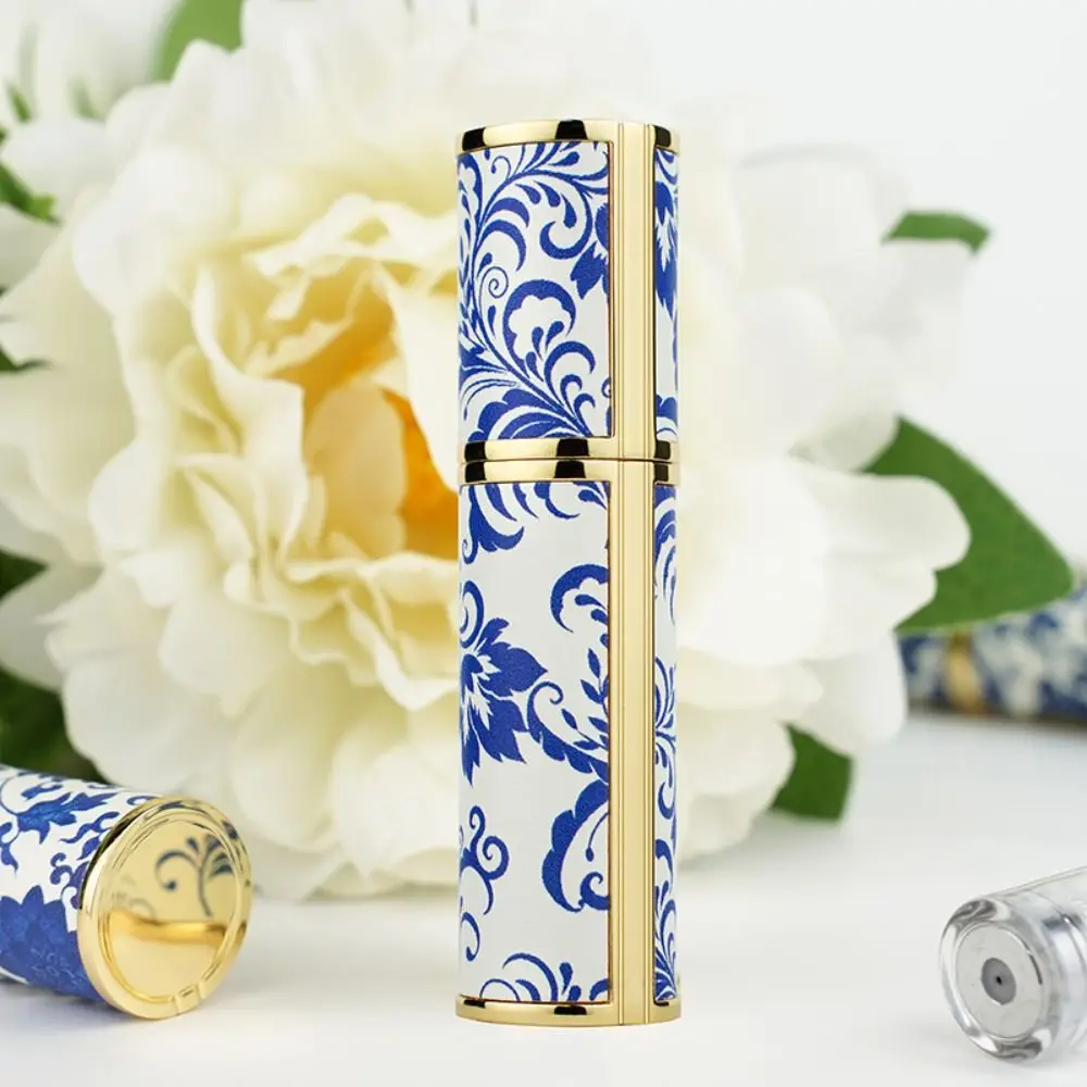 

Bottom Filled Leather Mist Spray Bottle Tight Sealing Refillable Mini Atomizer PU Leather Vintage Portable Empty Sprayer Home