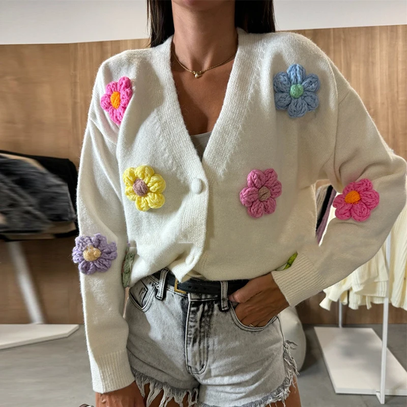 

Ladies Fashion Floral Long Sleeved Knitted Sweater Casual Single Breasted Commuting Sweater Autumn Elegant V-neck Loose Cardigan