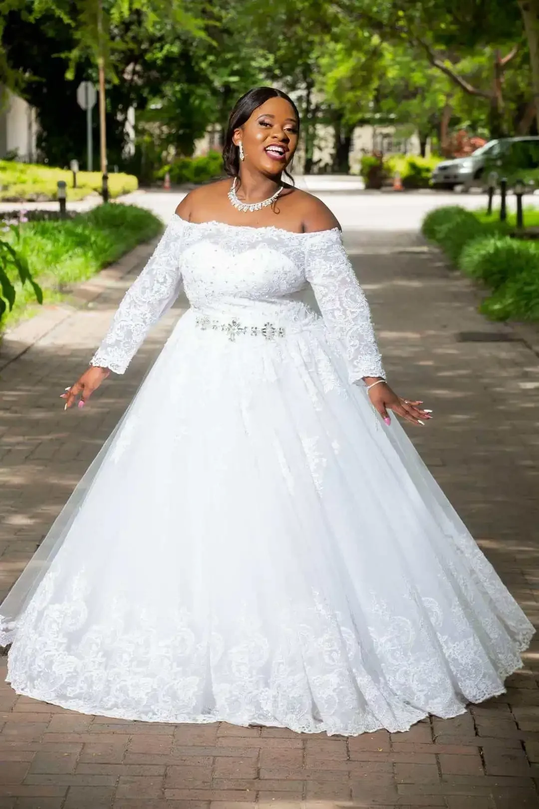 Vestido de casamento de renda africana plus size personalizado, mangas compridas, feito sob encomenda