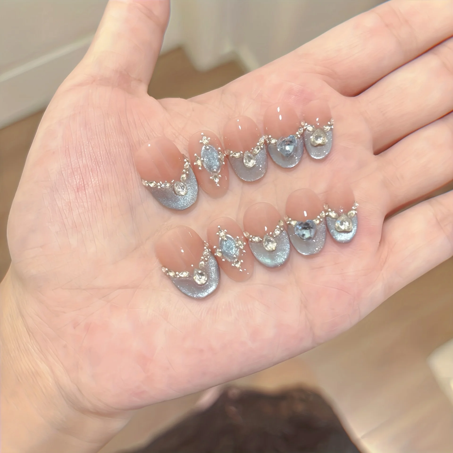 10 Uds. De uñas postizas hechas a mano con forma de isla de nieve, Luna Azul, ojo de gato francés, puntas para uñas, ovaladas cortas, desmontables, usables