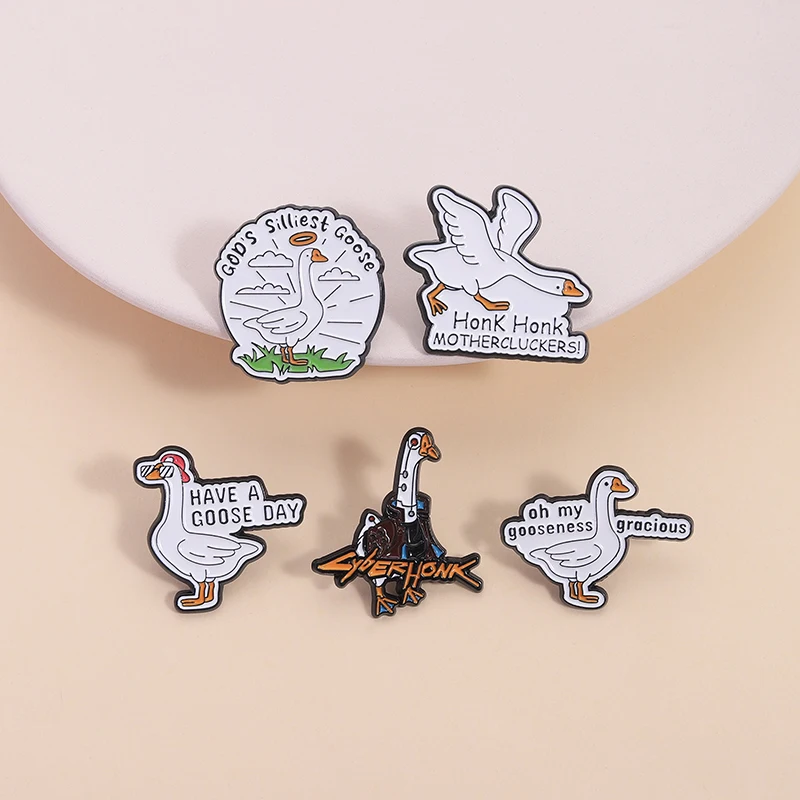 2-6 قطعة/المجموعة الكرتون الحيوان المينا دبابيس الأحمر أرنب الأبيض أوزة البرد غي الكلب دبابيس شارة التلبيب مضحك مجوهرات هدايا للأصدقاء