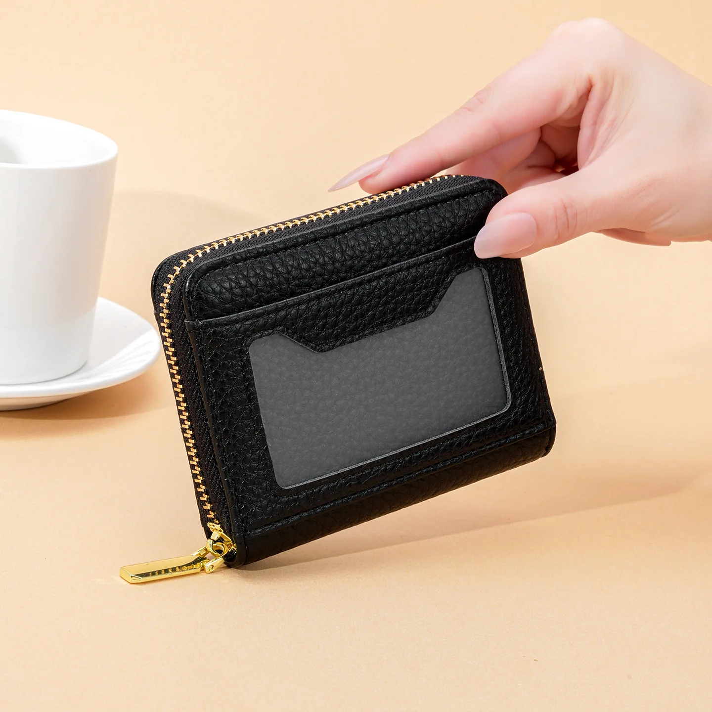 Wallet lady - simple zipper short style with multiple card slots for storing driver's license, coins and change.