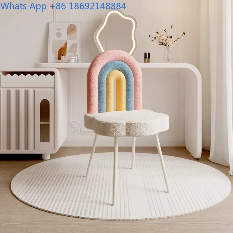 

Высококачественный табурет для ногтей, простой туалетный столик, стул в кремовом стиле, спальня для девочек, туалетный стул с радужной спинкой