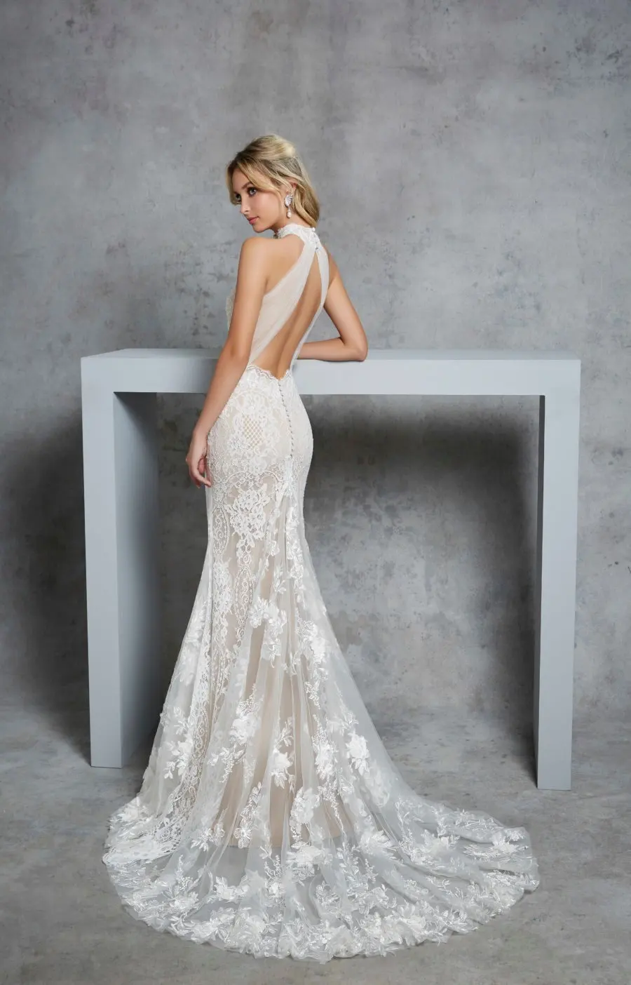 Elegant Mermaid Wedding Dresses For Women Halter Lace Bridal Gown Sweep Train Backless Skirt Custom Made