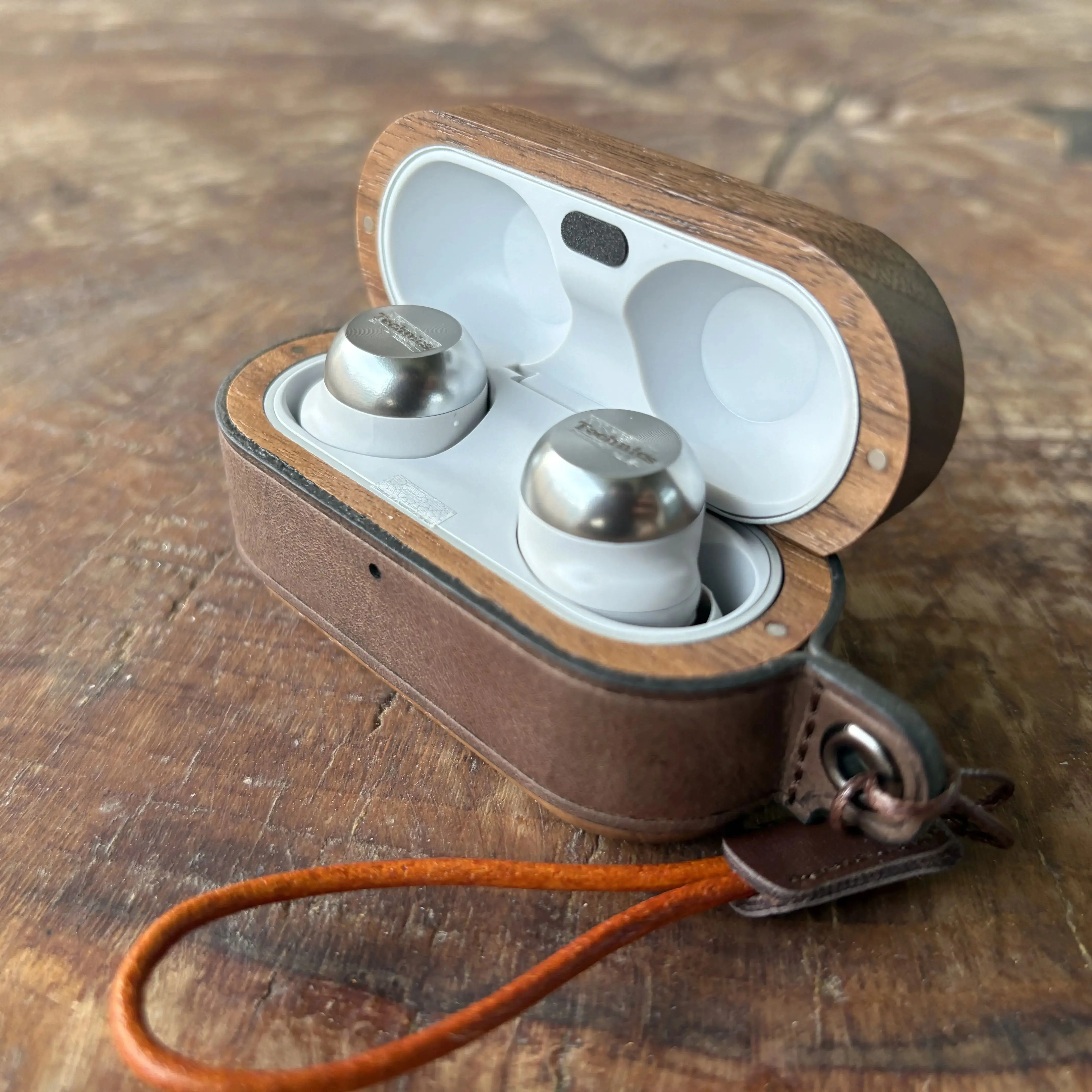 オリジナル木製レトロイヤホンケース Panasonic Technic EAH-AZ100 用、クルミ材製保護カバー