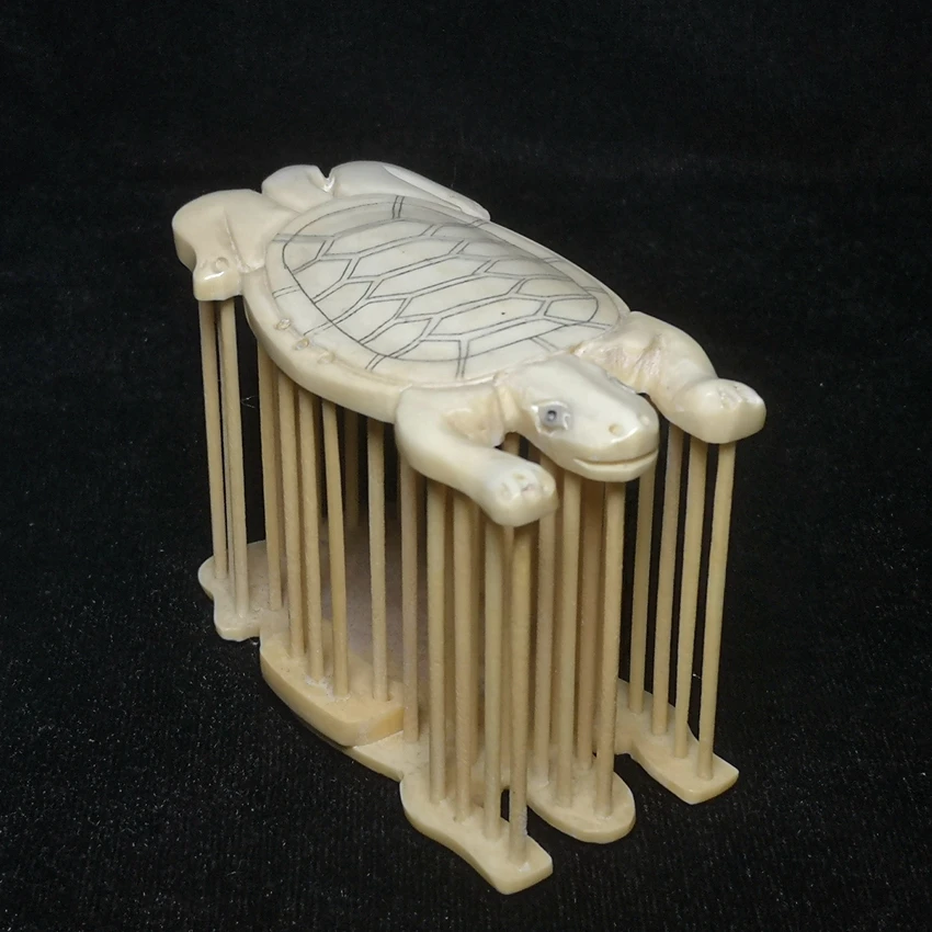 YIZHU CULTUER ART Old Chinese Hand Carving Lovely Turtle Statue Cricket Cage Decoration Gift Collection L 8 CM