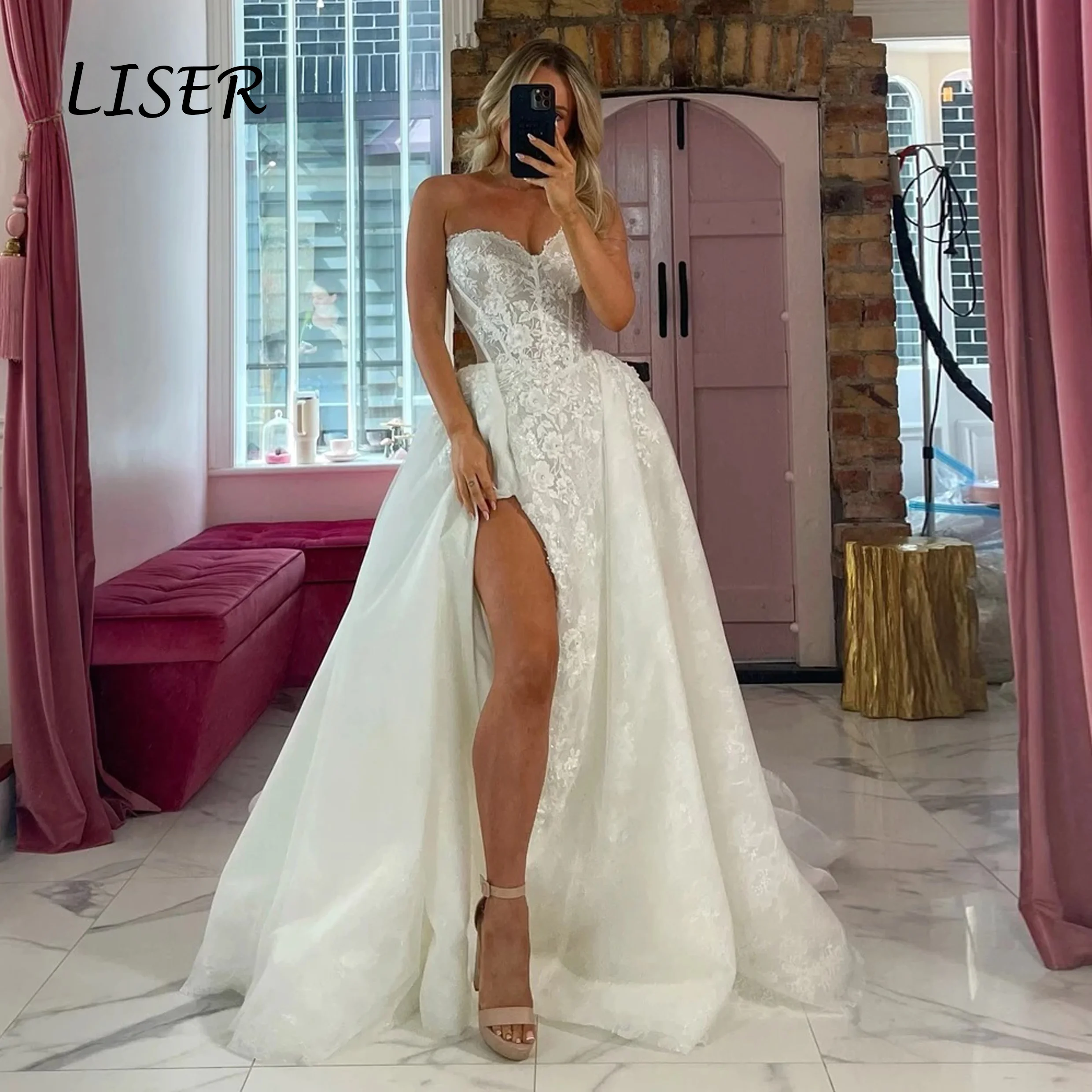 Liser Stunning A-line Slit Wedding Dresses Sleeveless Pleats Lacing up Sweetheart Brush Train Vestidos Para Mujer Customised