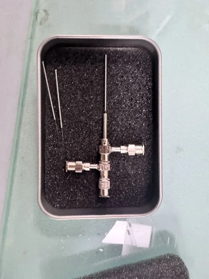 Tri-coaxial Needle for Electrospinning with Dual Needle Holder Inlet Nozzle Multi-layer Coaxial 3D-printed Microfluidic Device