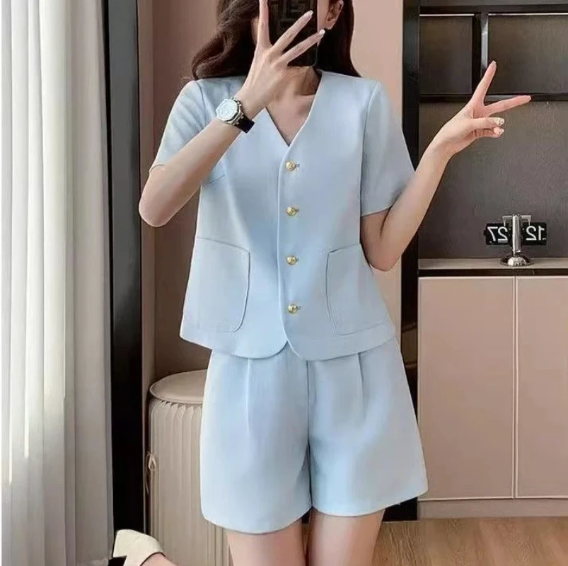 Elegant and Fashionable Women's Set, Spring and Summer Korean Version High-end Top and Shorts Two-piece Set