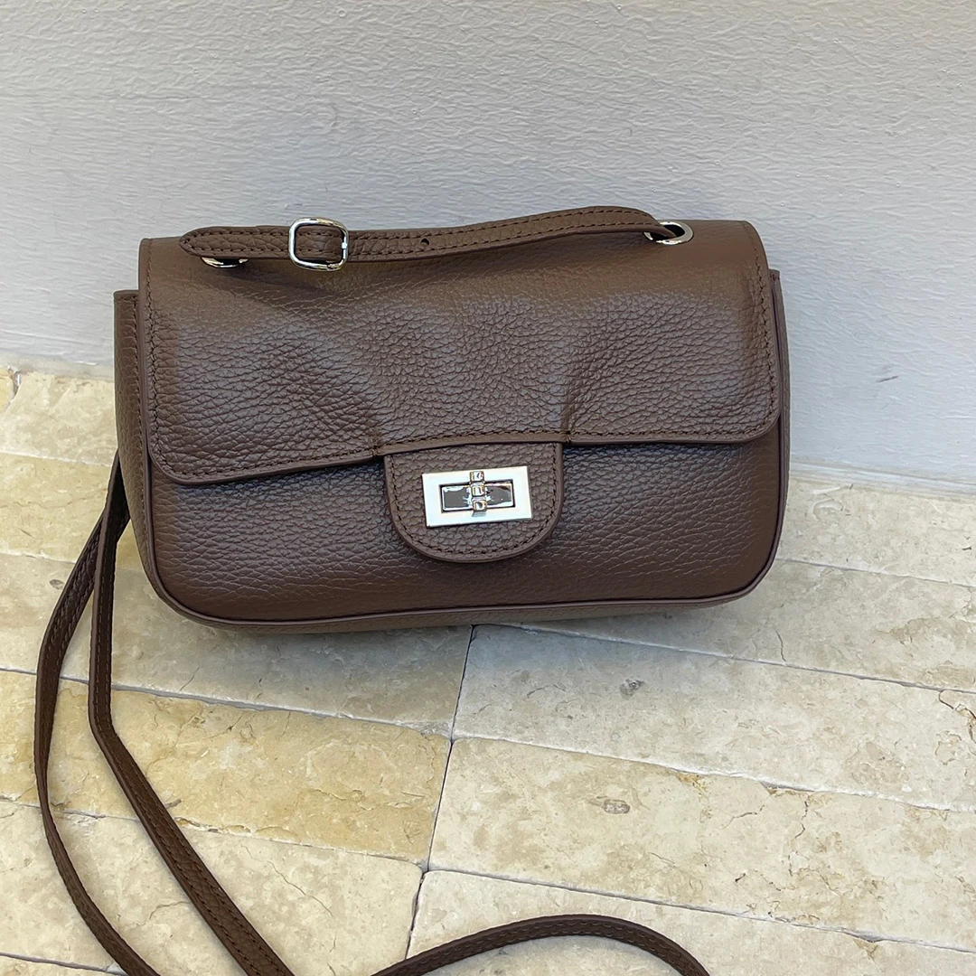 メンディー ソフトペブルドレザー フラップバッグ ヴィンテー - Luxury Bags With Silver Hardware のレビューと価格