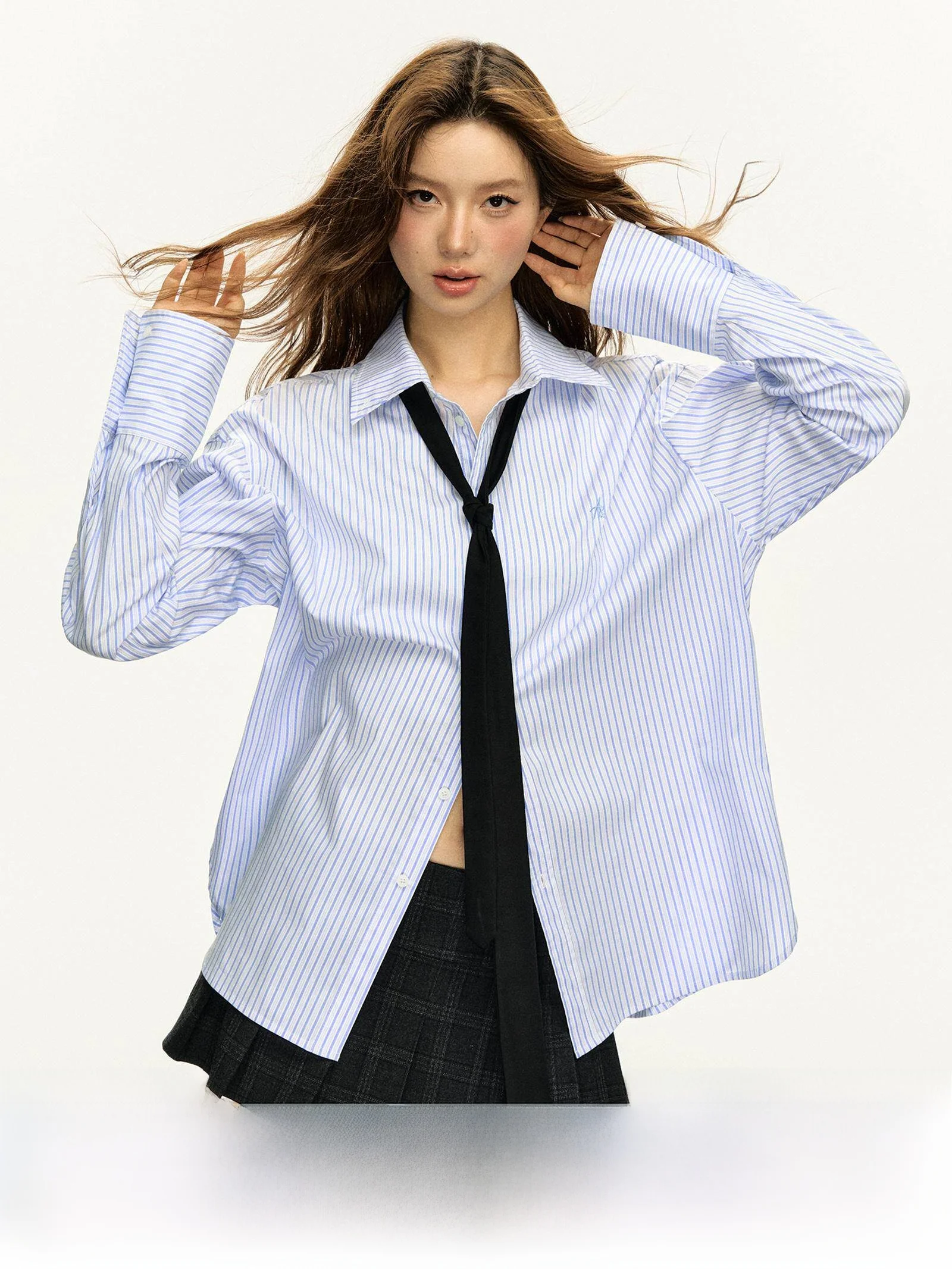 

Ariseism American Sle Loose Long Sleeve Slim Fit Women's Shirt Spring 2026 New Street Fashion Cotton Collar Top