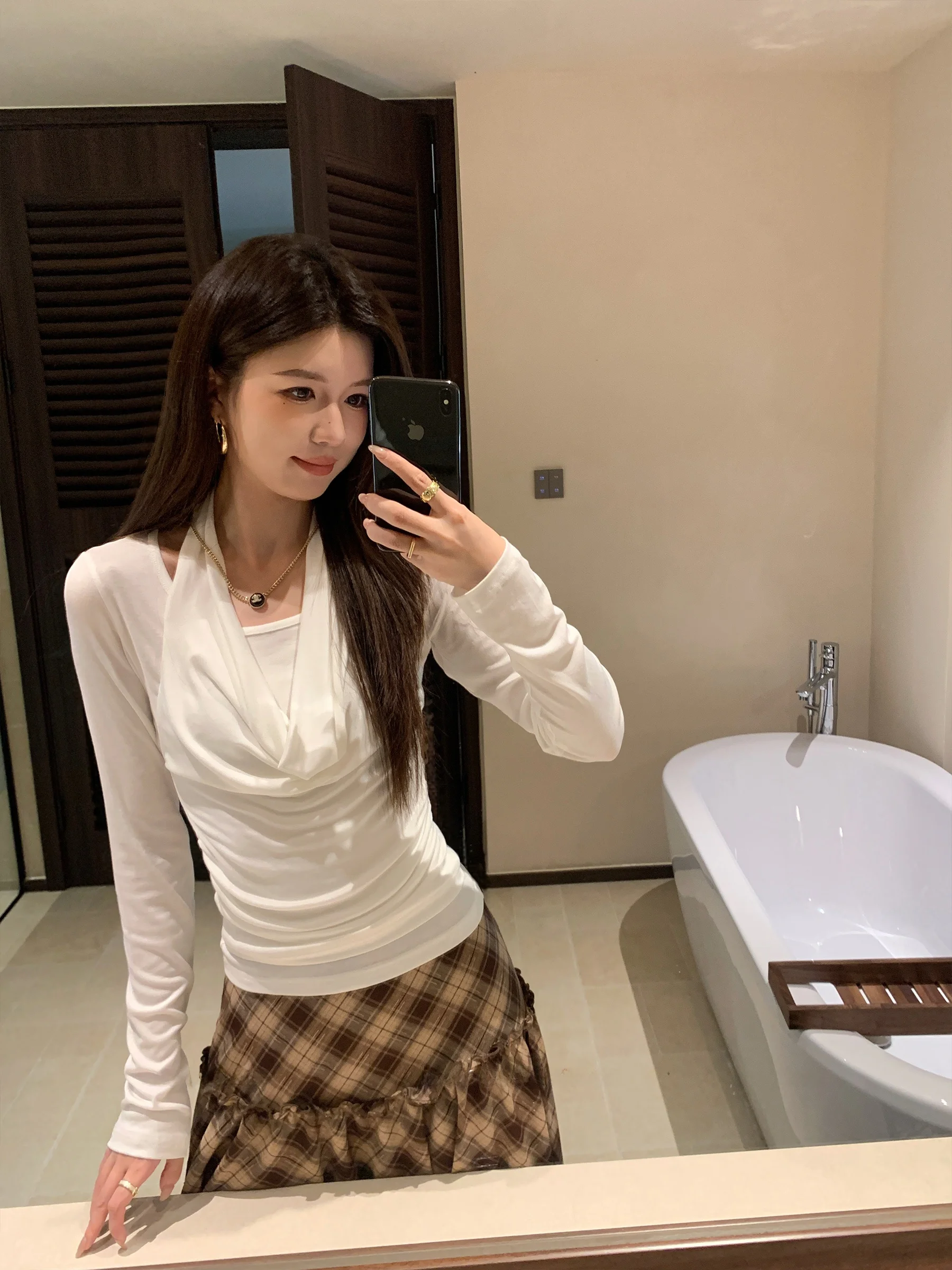 

Белая женская зимняя футболка с длинным рукавом, имитирующая двухслойность, свободного кроя, с круглым вырезом, стандартной длины