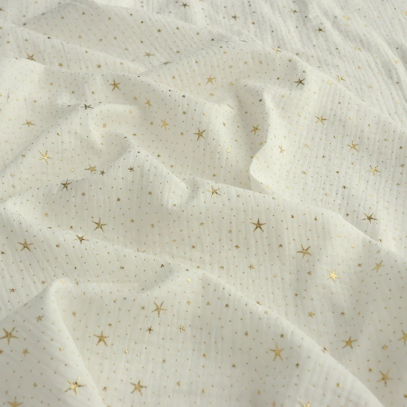 

135x50cm Double Layer Cotton Gauze Fabric Gold Foil Star Print Crinkle Cloth for Pajamas Bibs Homewear Sewing Cloth