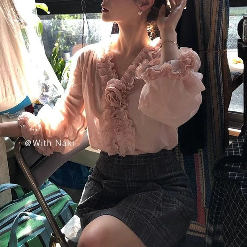 Kadınlar Şık Fırfır 3D Çiçek Tasarım Gömlek Pembe Tatlı Şık Peri Bluz Bahar V Yaka Uzun Kollu Gevşek Blusas Para Mujer Tops
