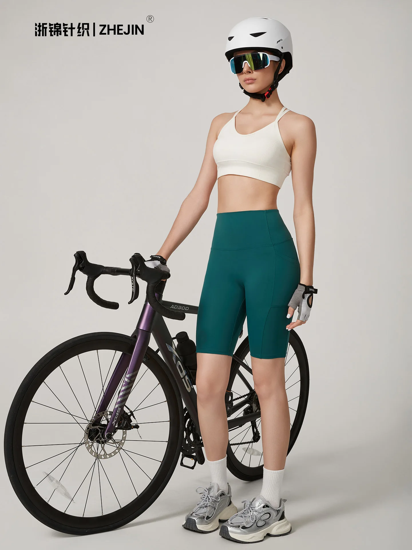 Black women's yoga pants with a nude feel, quick drying for buttocks, fitness and cycling, blue pants, and five-point yoga short