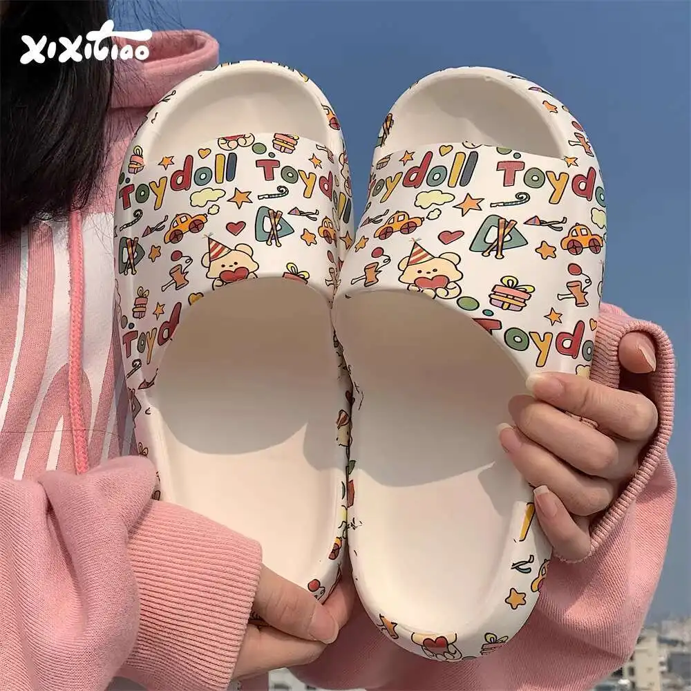 

Cartoon Bear Graffiti Heart Print Women Slippers Men Flip Flops Thick Soft EVA Non-slip Summer Sandals Home Beach Slides